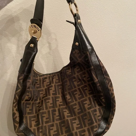 Vintage Fendi Zucca print hobo. - Picture 5 of 10